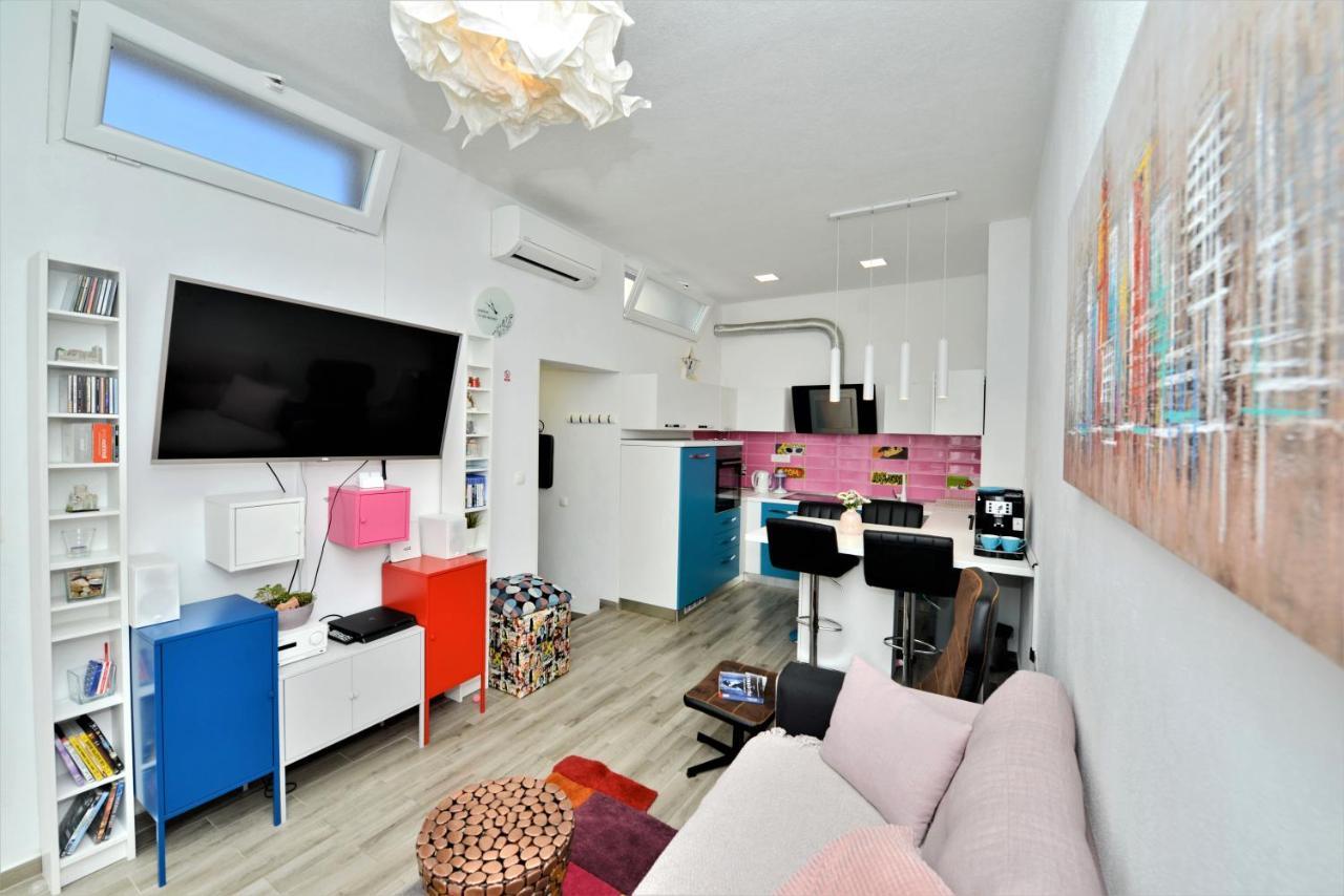 Pop&Rock Holiday House Zara Esterno foto