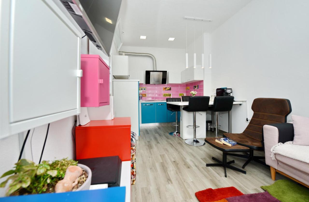 Pop&Rock Holiday House Zara Esterno foto
