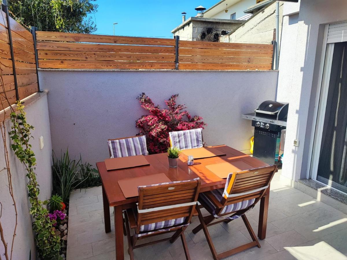 Pop&Rock Holiday House Zara Esterno foto