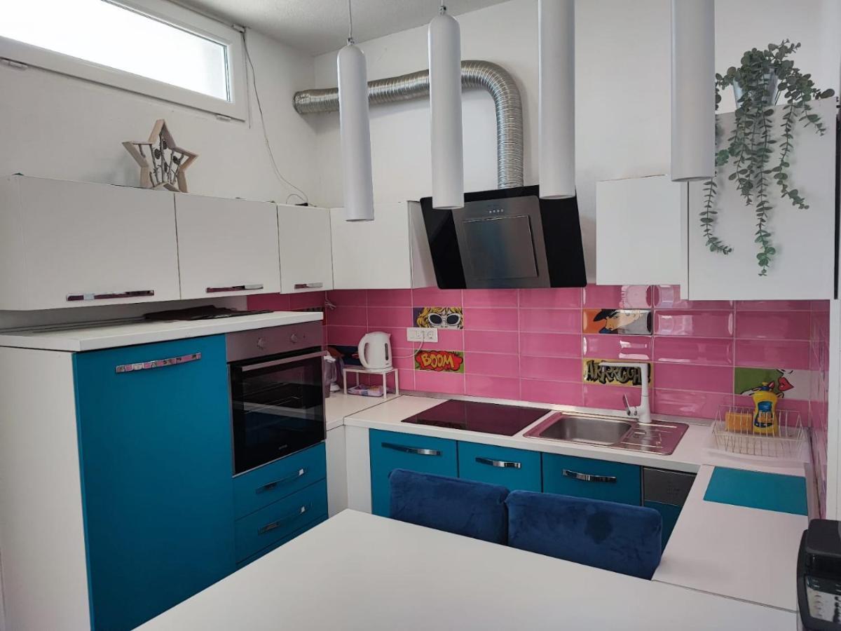 Pop&Rock Holiday House Zara Esterno foto